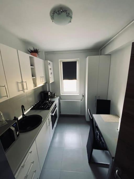 Apartament 2 Camere Modern Si Confortabil Giroc Eksteriør bilde